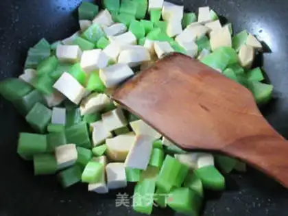 Make Scrambled chicks step 5