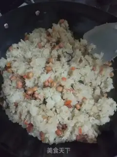 Make A simple version of Qi Po fried rice step 11