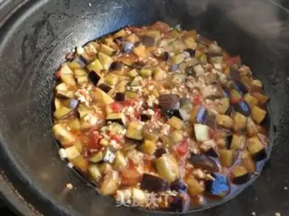 Make Cheese, pork, tomato, noodles step 7