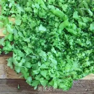 Make A broccoli eggcake step 2