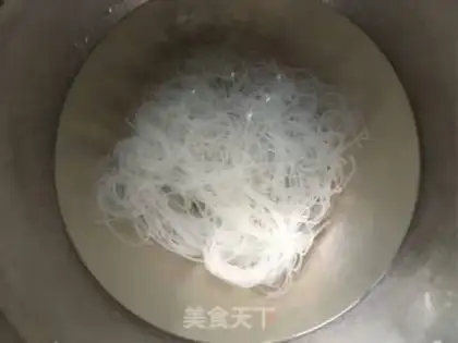 Make Cabbage fan soup step 0