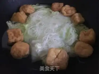 Make Cabbage fan soup step 3