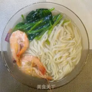 Make Shrimp spinach noodles step 5