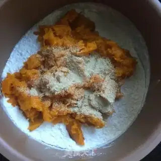 Make Pumpkin buns step 2