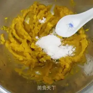 Make Pumpkin rice cake step 1