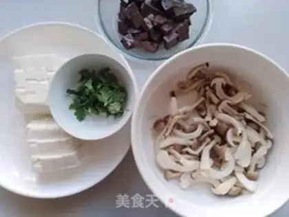 Make Twin tofu mushroom soup step 1