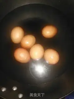 Make Five spicy tea eggs step 0