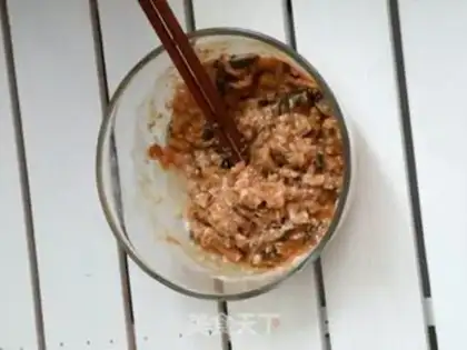 Make Frozen meat buns step 1