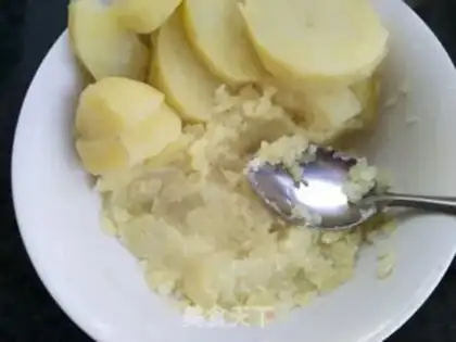 Make Garlic potatoes step 2