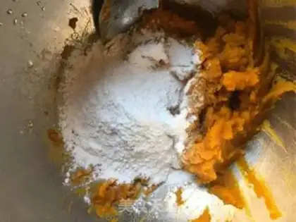 Make Pumpkin balls step 3