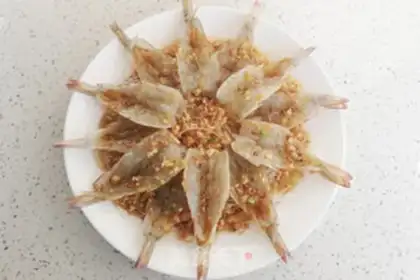Make Garlic fan steamed shrimp step 10