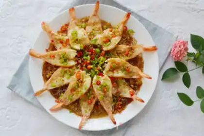 Make Garlic fan steamed shrimp step 12