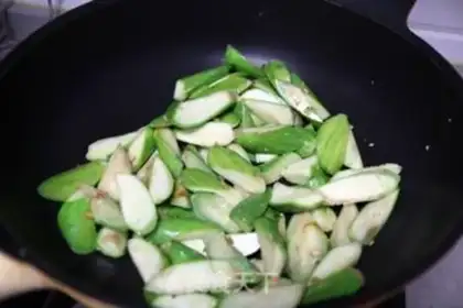 Make Smelt shrimp soup step 4