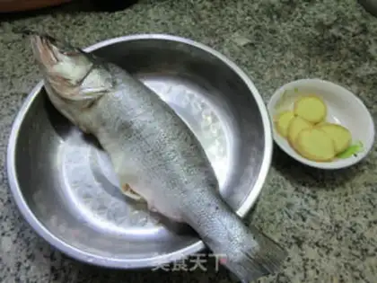 Make Fried sea bass step 0
