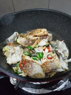 Make Fried salt and sea bass step 7