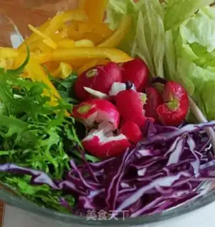 Make Light-food salad step 1