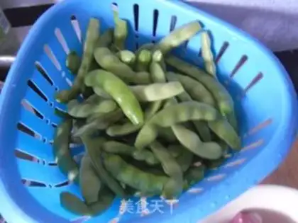 Make Five-flower soybeans step 1