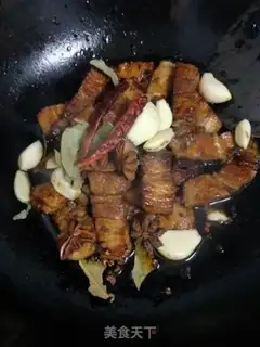 Make Red meat with quail eggs step 5