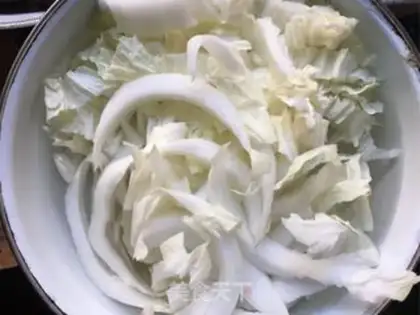 Make Creamed cabbage step 2