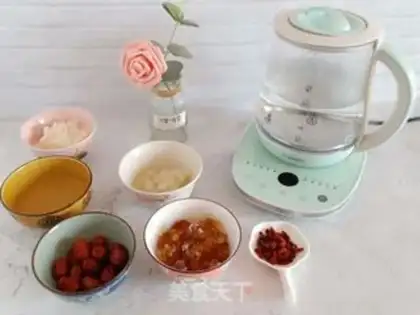 Make Peach soap horns, twig step 1