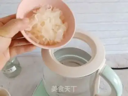Make Peach soap horns, twig step 2