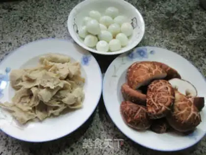 Make Quail eggs and mushrooms step 0