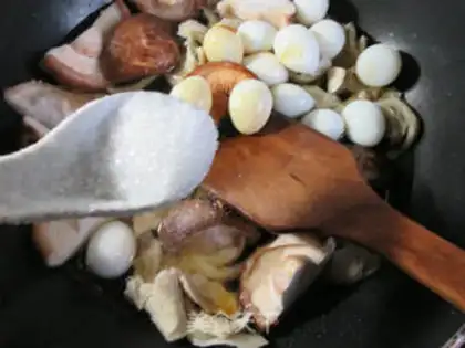 Make Quail eggs and mushrooms step 6