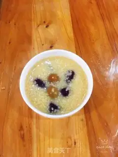 Make Little rice porridge with red dates step 5