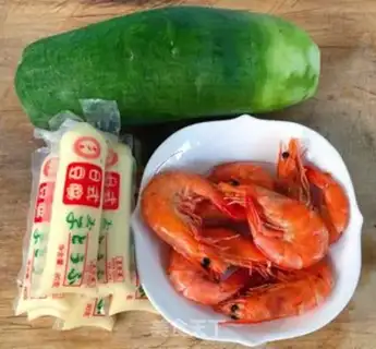 Make Japanese tofu shrimp soup step 0