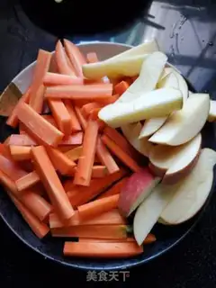 Make Carrot apple juice step 1