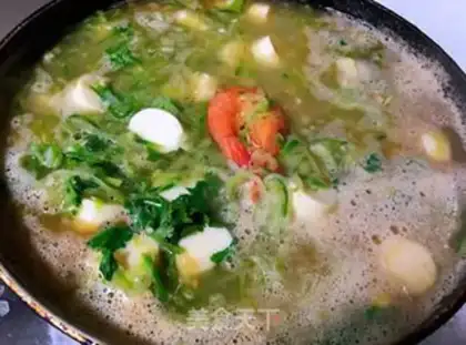 Make Japanese tofu shrimp soup step 10