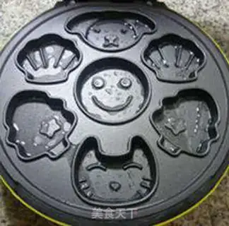 Make A cartoon cake step 9