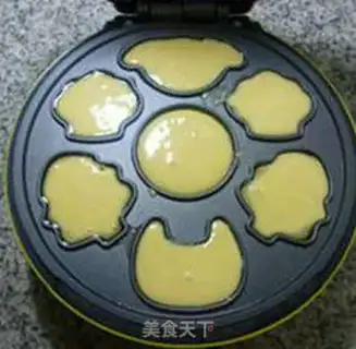 Make A cartoon cake step 10