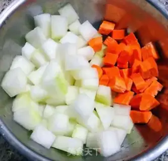Make Pork shrimp rice soup step 1