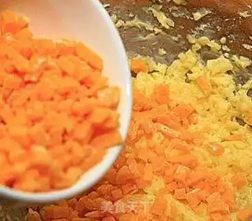 Make Five pink cheese cookies step 4