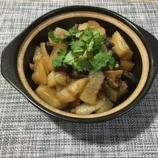 Make Mushroom burn radish step 7