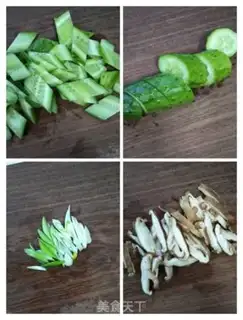 Make Fry cucumber fried eggs step 1