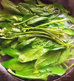 Make Spinach bean rolls step 0