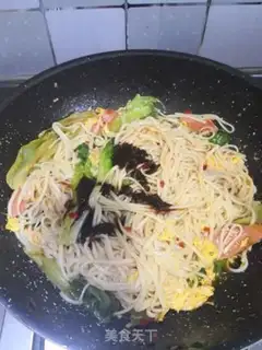 Make Shrimptail noodles step 11