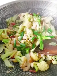 Make Piggy broccoli step 6