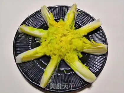 Make Garlic fan dolls step 2