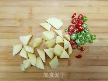 Make Potato chicken noodles step 1