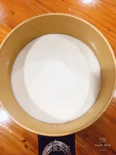 Make Milk oatmeal step 1