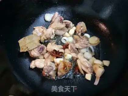 Make Potato chicken noodles step 4