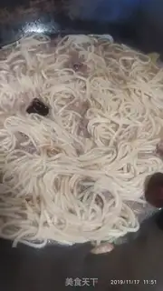 Make Beef noodles step 7