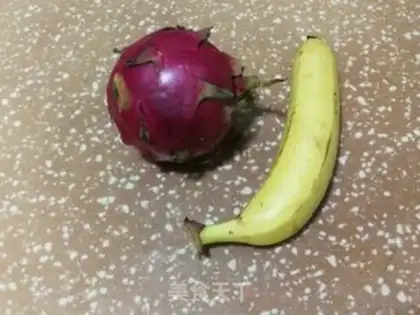 Make Banana shake of the flamingo step 0