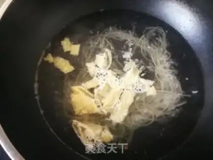 Make Spicy beef soup step 1