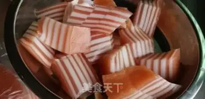 Make Red sugar horseshoes step 9