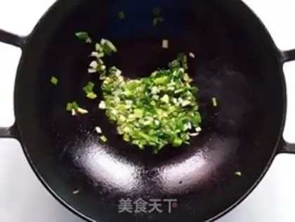 Make Weenie mushroom fried rice step 2