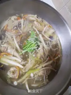 Make Fungus and chicken wings step 13